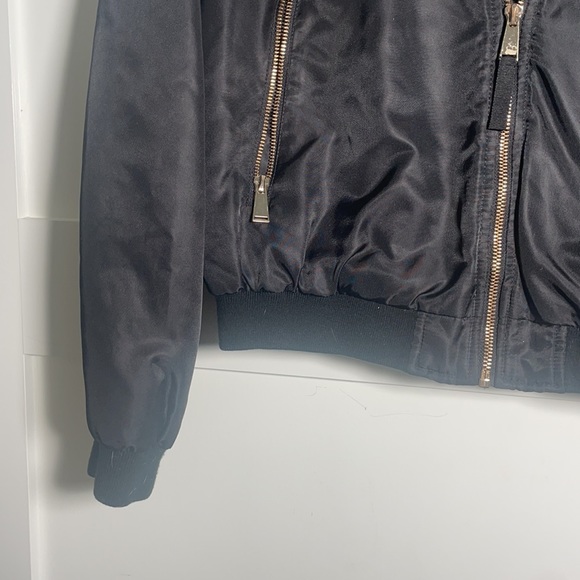 Zara basics bomber jacket in medium - Picture 3 of 3
